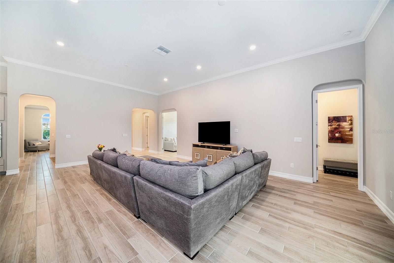 Image 11 of 46 For 28726 Picana Lane