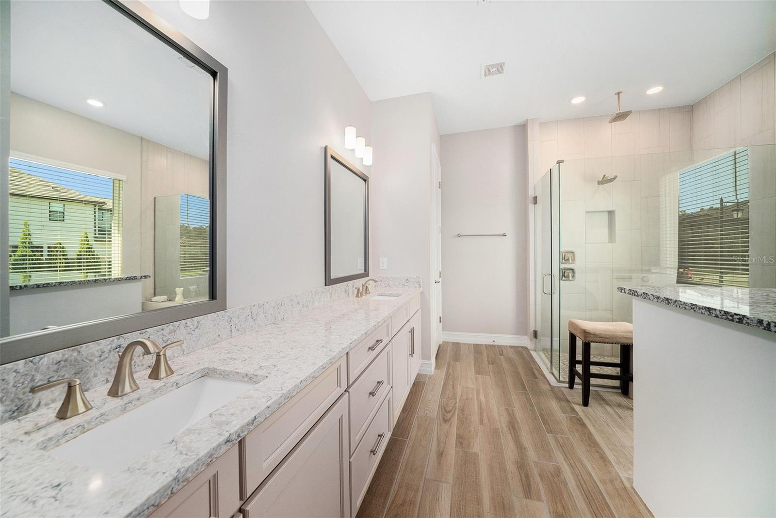 Image 22 of 46 For 28726 Picana Lane