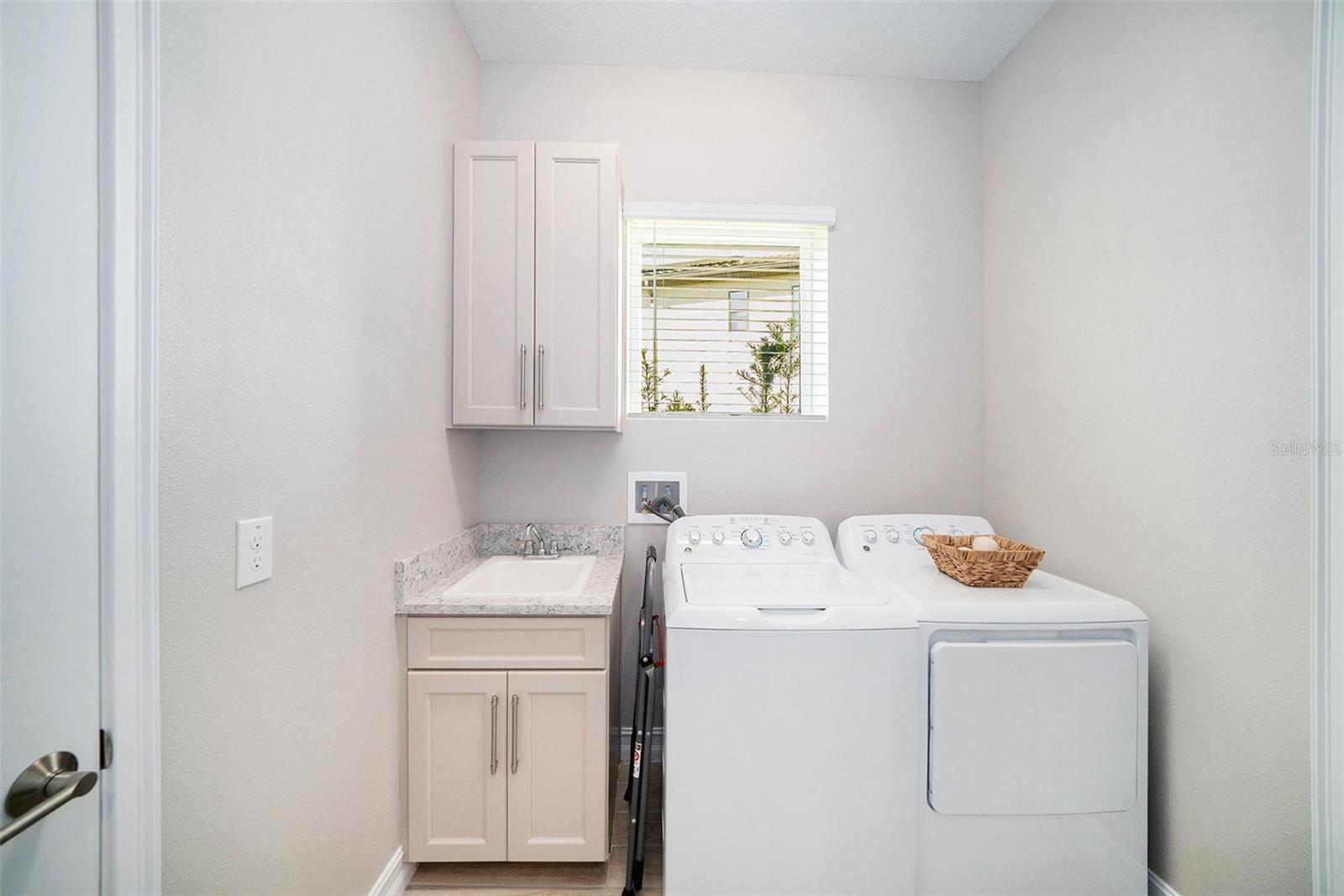 Image 24 of 46 For 28726 Picana Lane