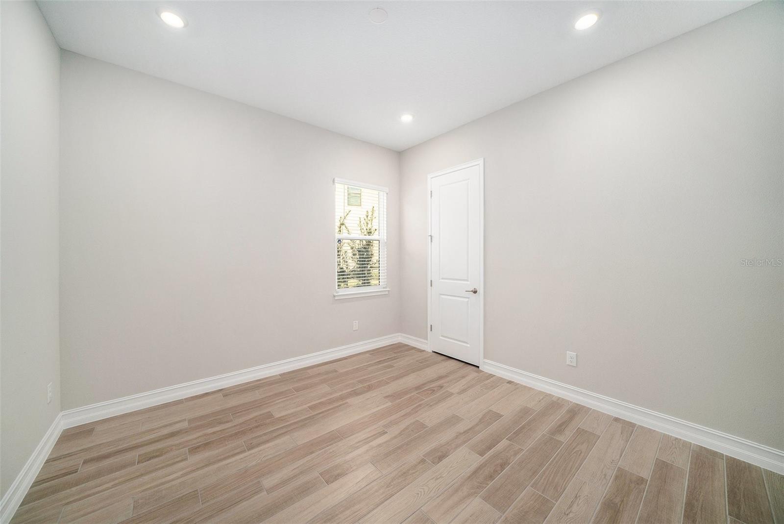 Image 28 of 46 For 28726 Picana Lane