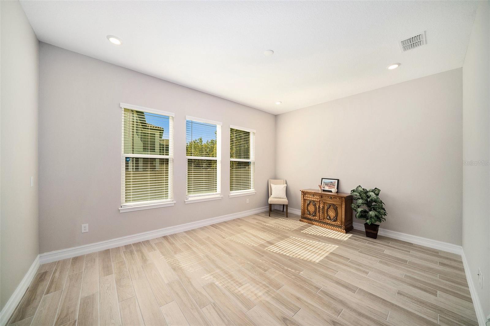 Image 29 of 46 For 28726 Picana Lane