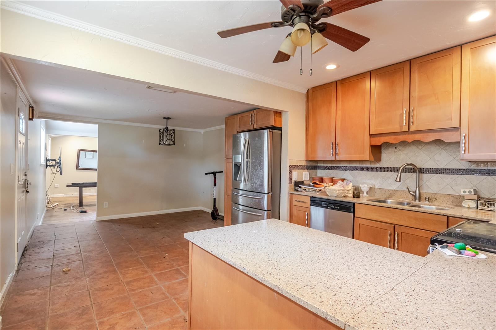 Image 11 of 22 For 2118 Venus Street