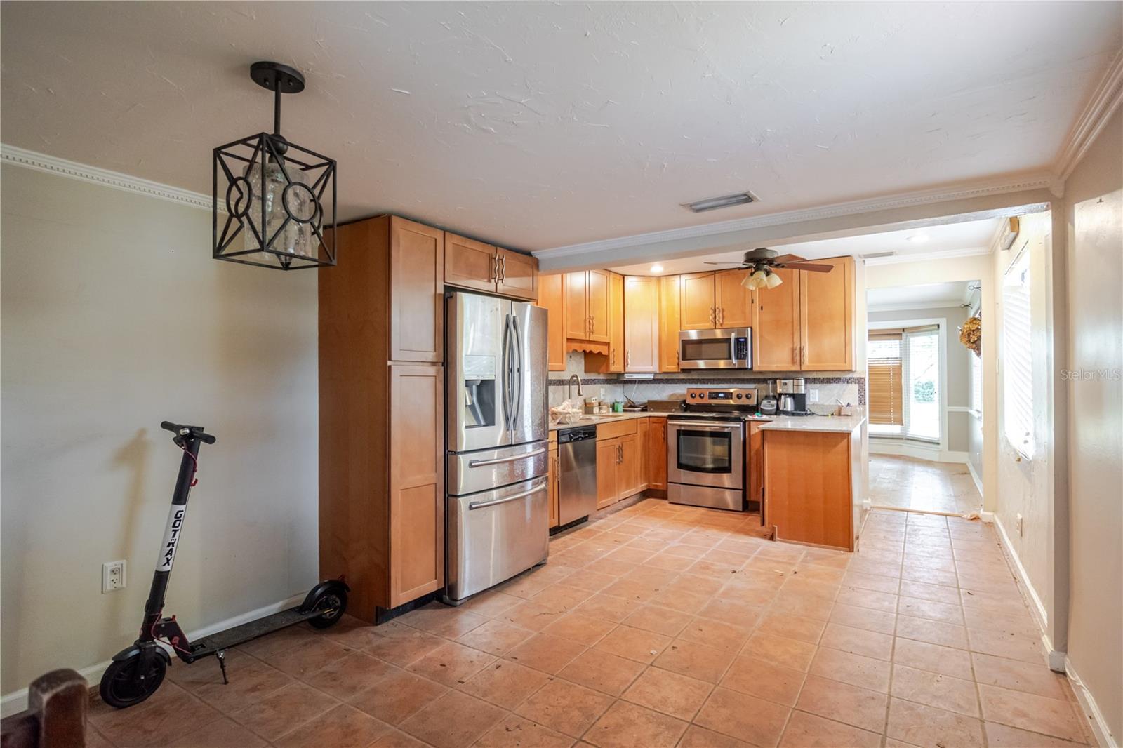 Image 12 of 22 For 2118 Venus Street