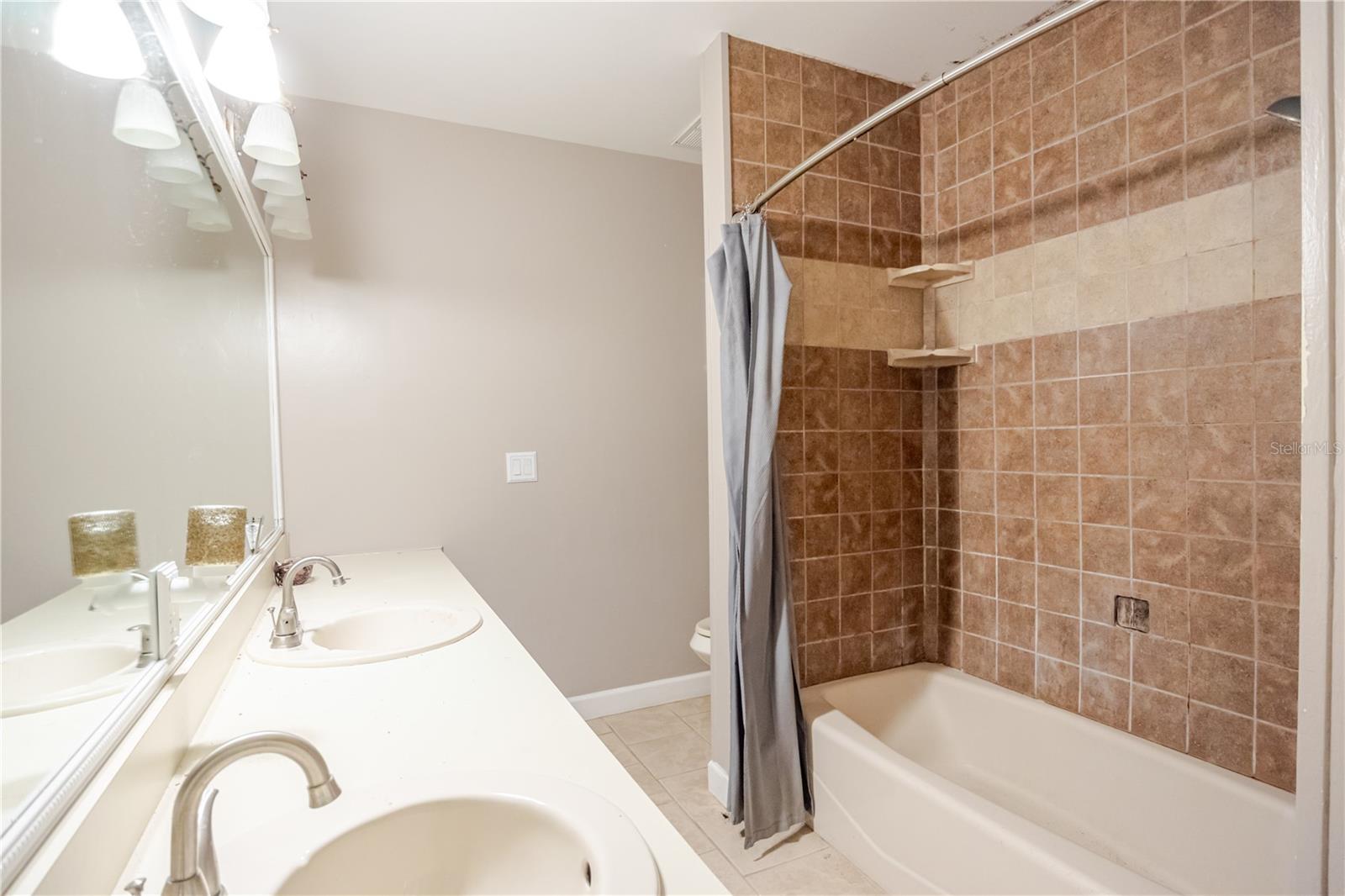 Image 22 of 22 For 2118 Venus Street