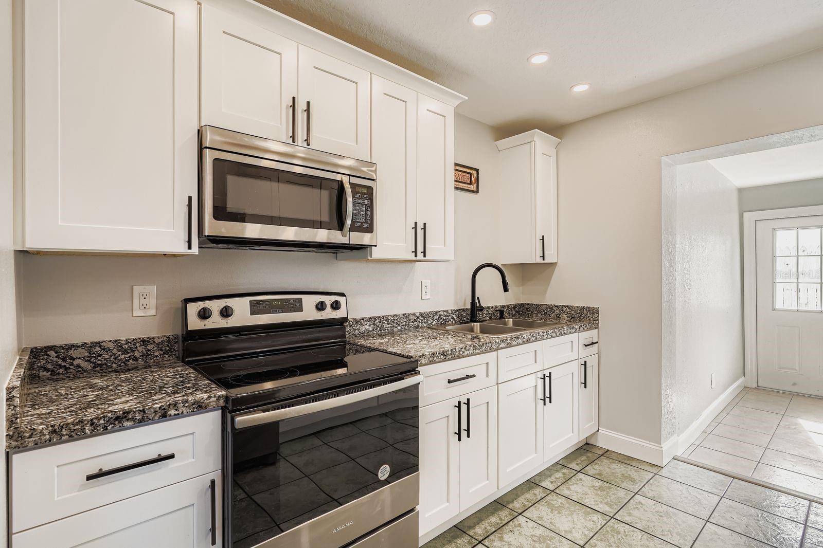 Image 12 of 29 For 13625 120th Street