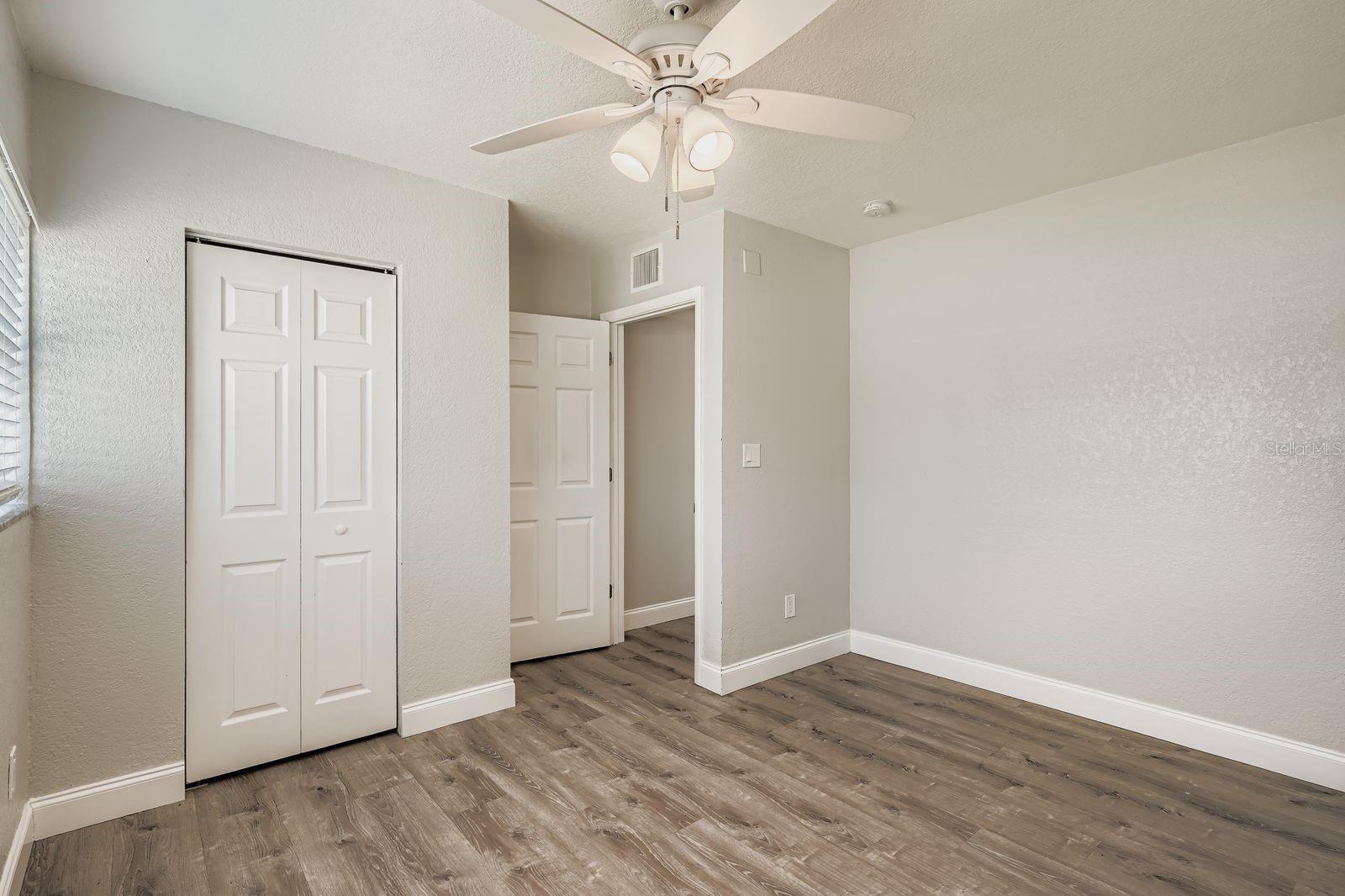 Image 17 of 29 For 13625 120th Street