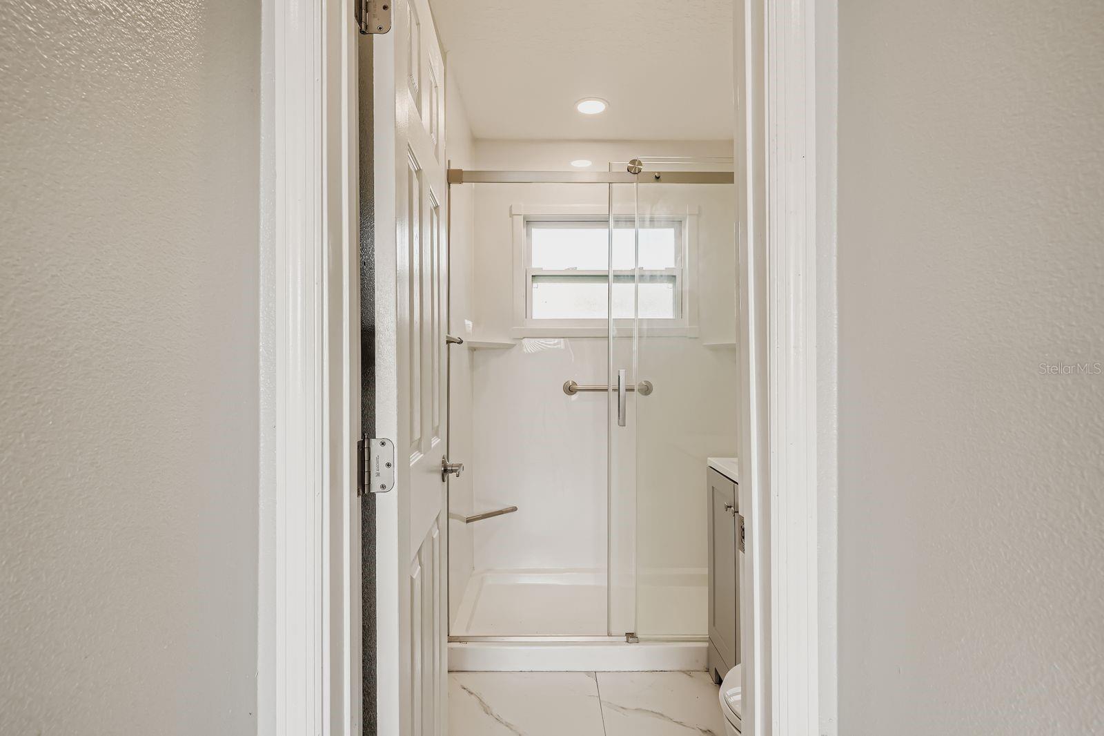 Image 19 of 29 For 13625 120th Street