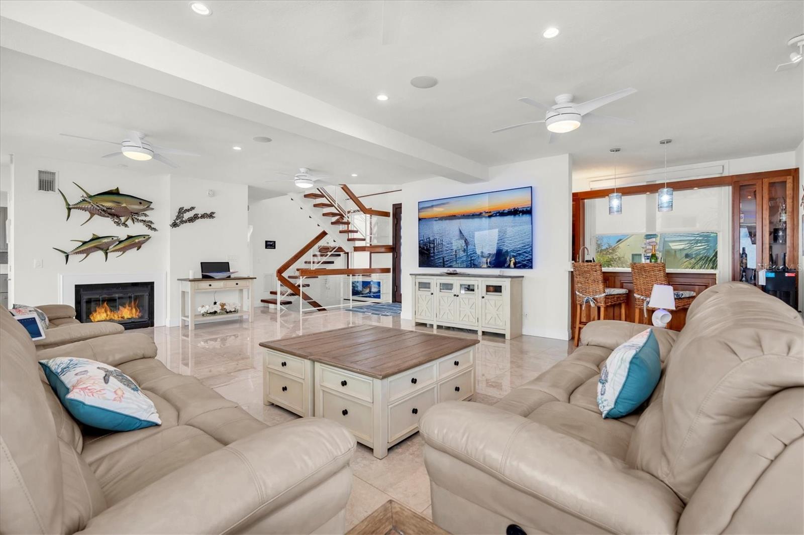 Image 23 of 75 For 5820 Balao Way S