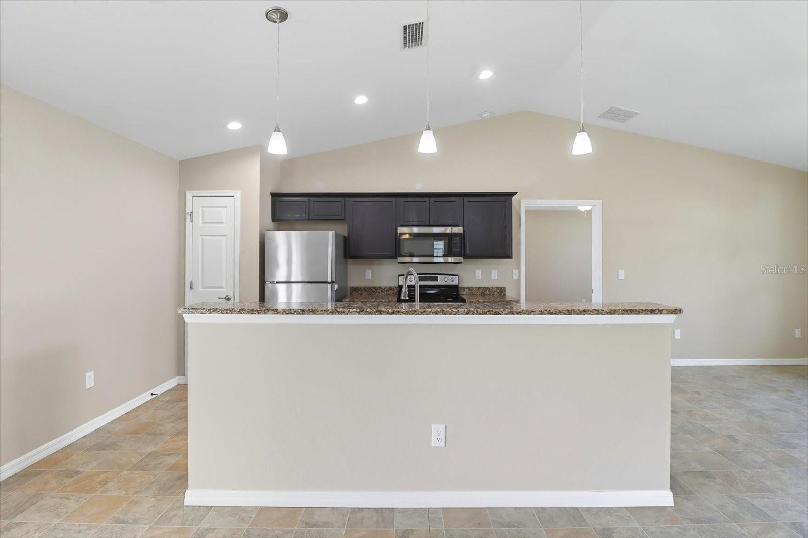 Image 11 of 44 For 1 Pecan Course Circle