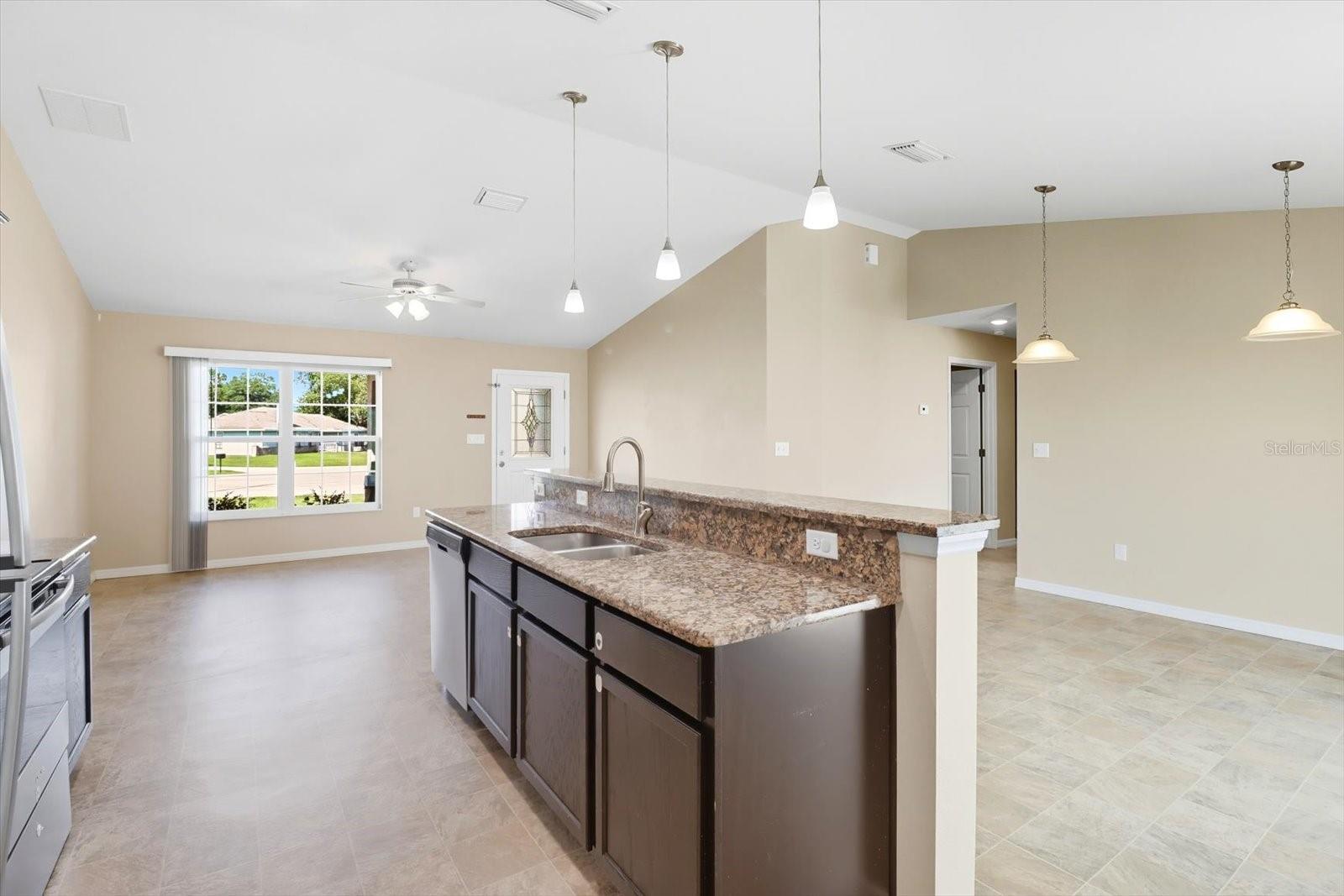 Image 13 of 44 For 1 Pecan Course Circle