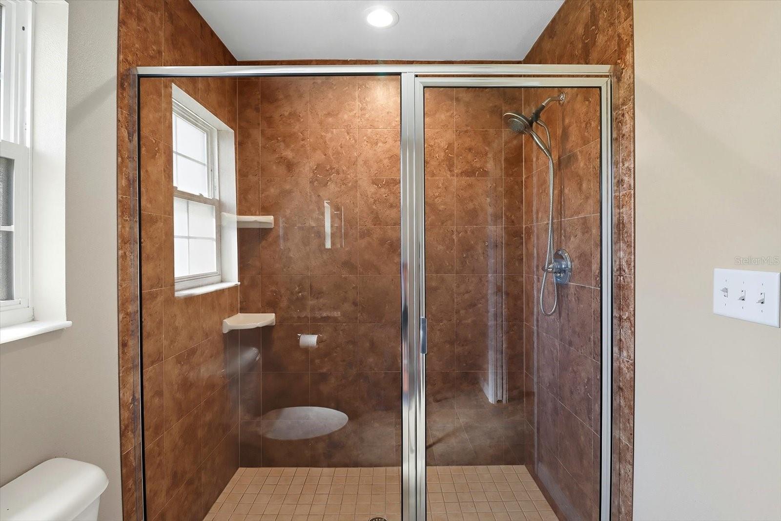 Image 21 of 44 For 1 Pecan Course Circle