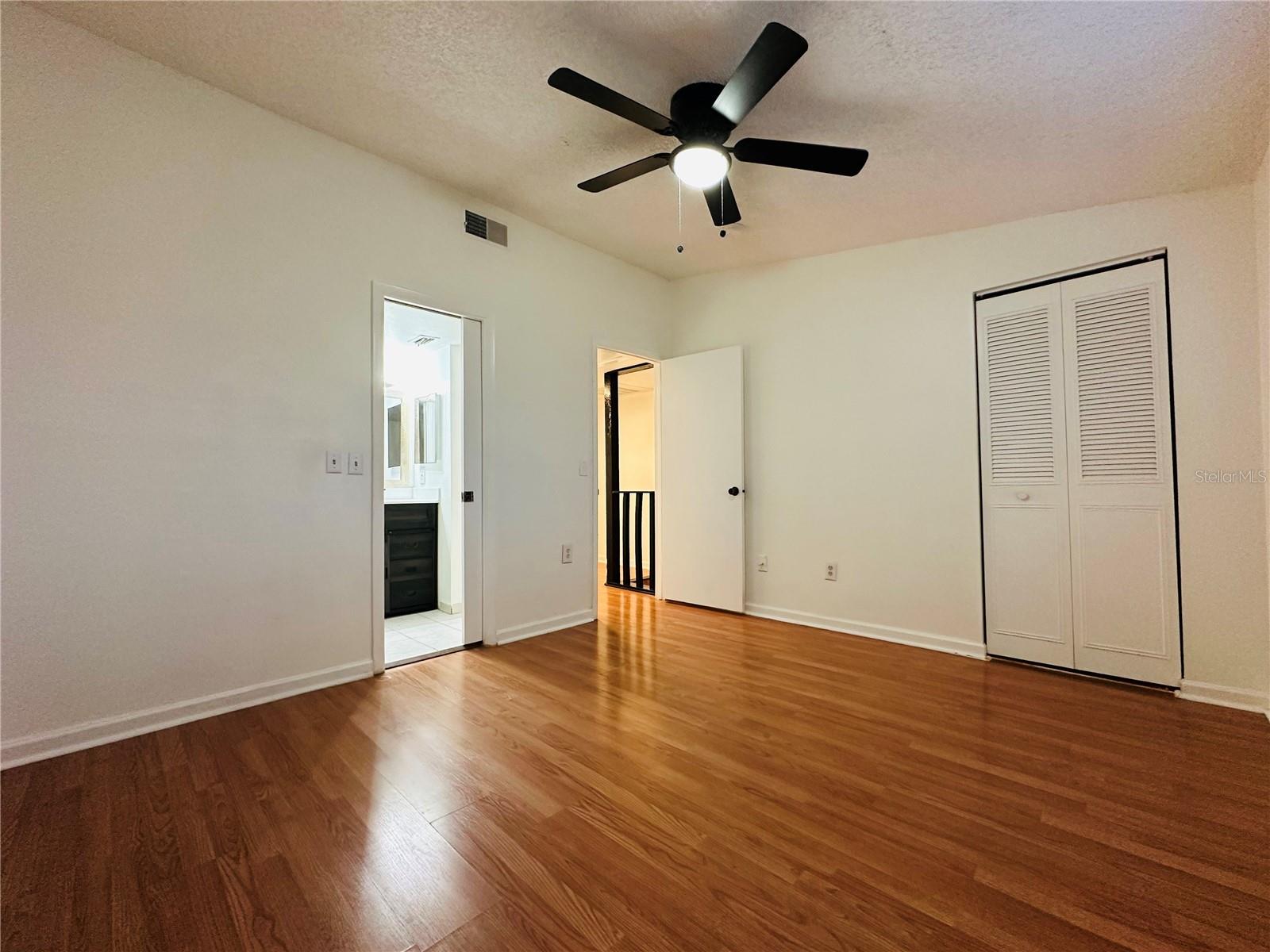 Image 16 of 34 For 4010 Pine Limb Court