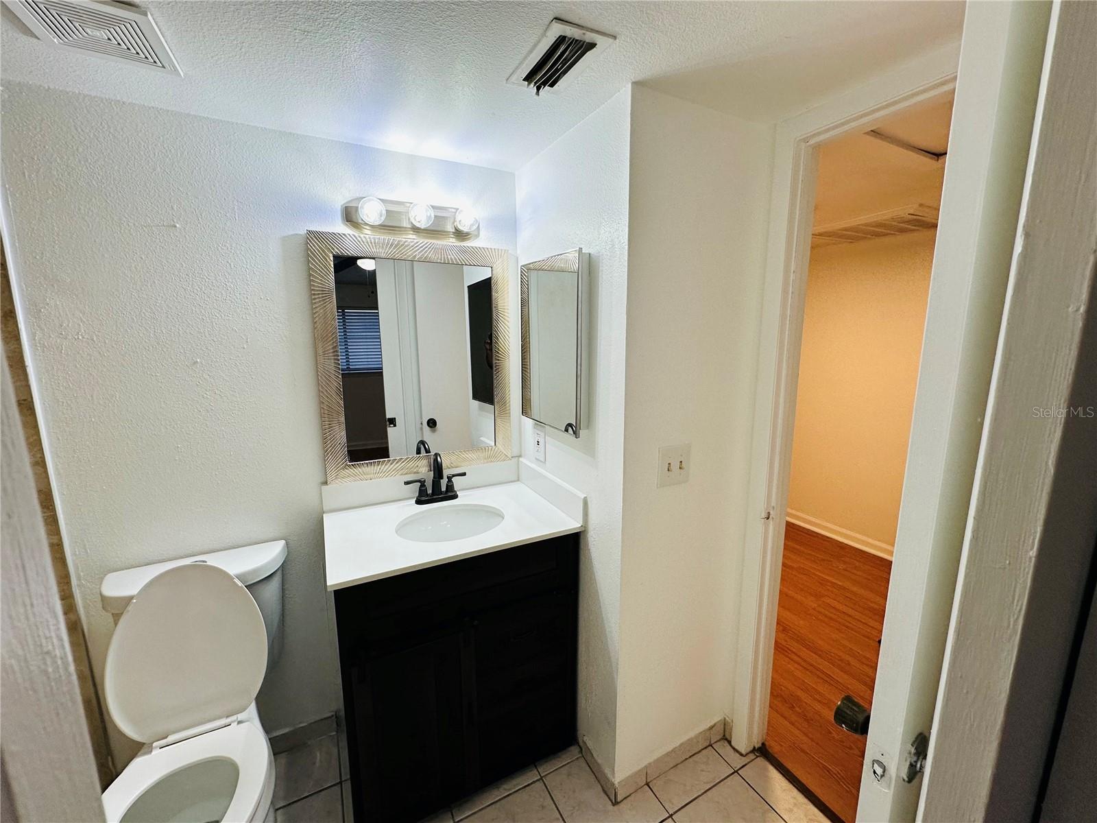 Image 18 of 34 For 4010 Pine Limb Court