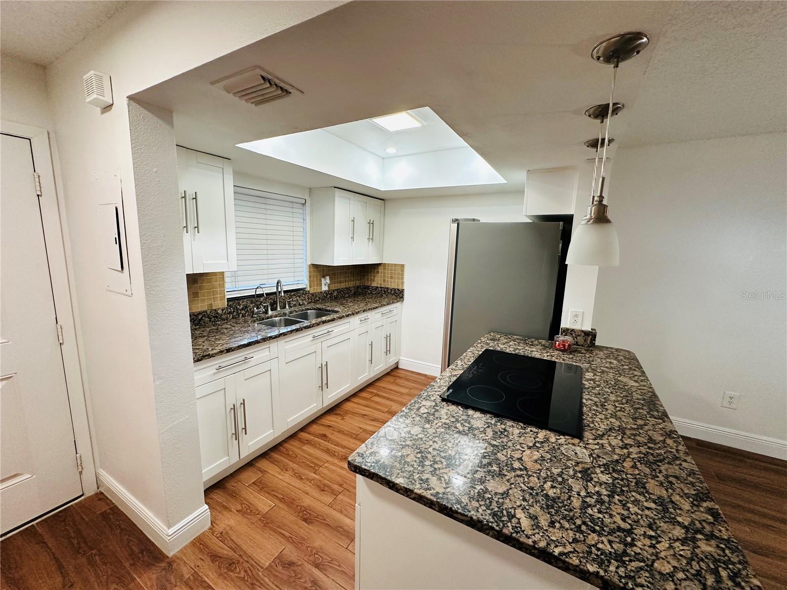 Image 5 of 34 For 4010 Pine Limb Court