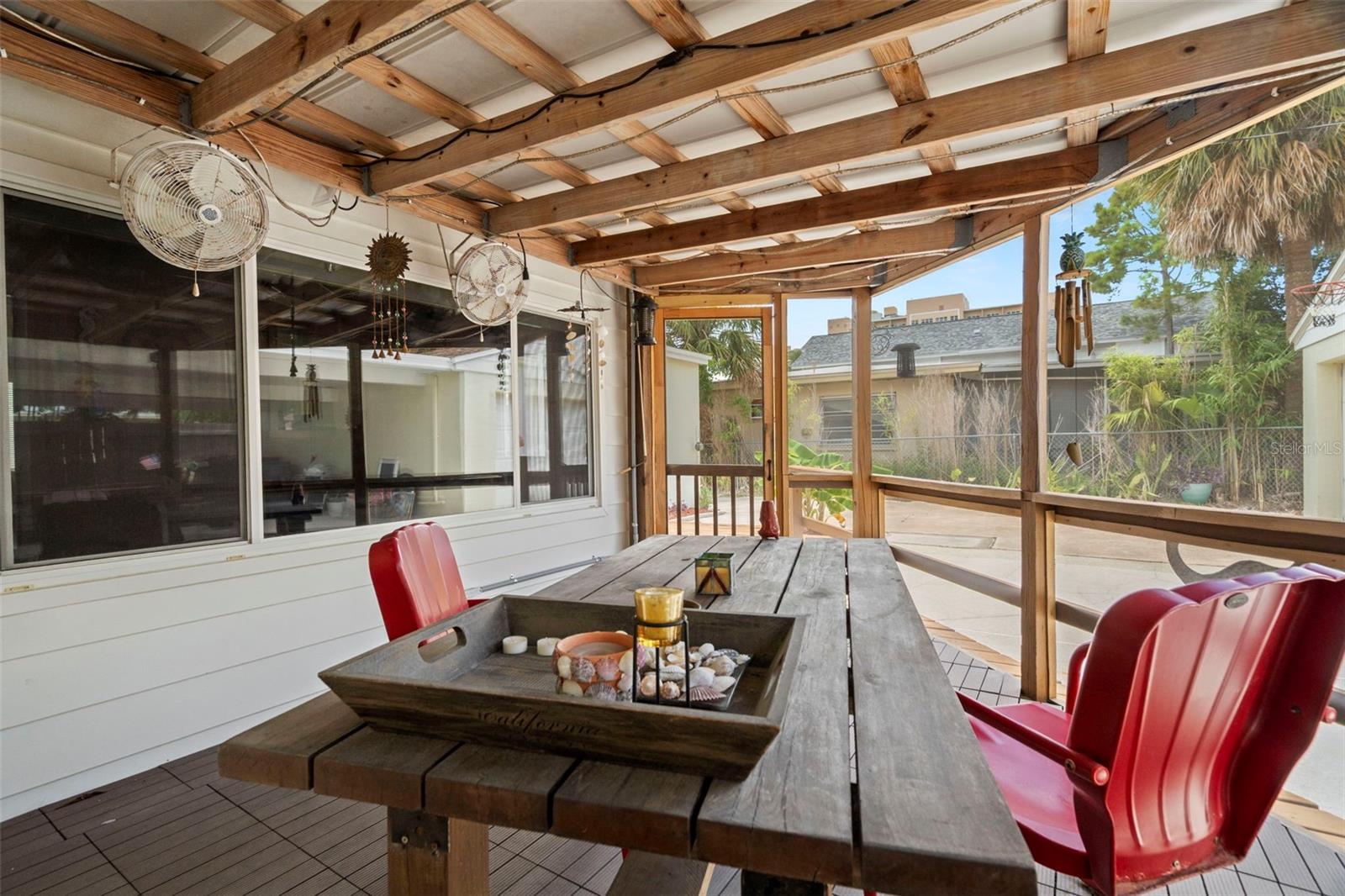 Image 22 of 30 For 46 Kipling Plaza