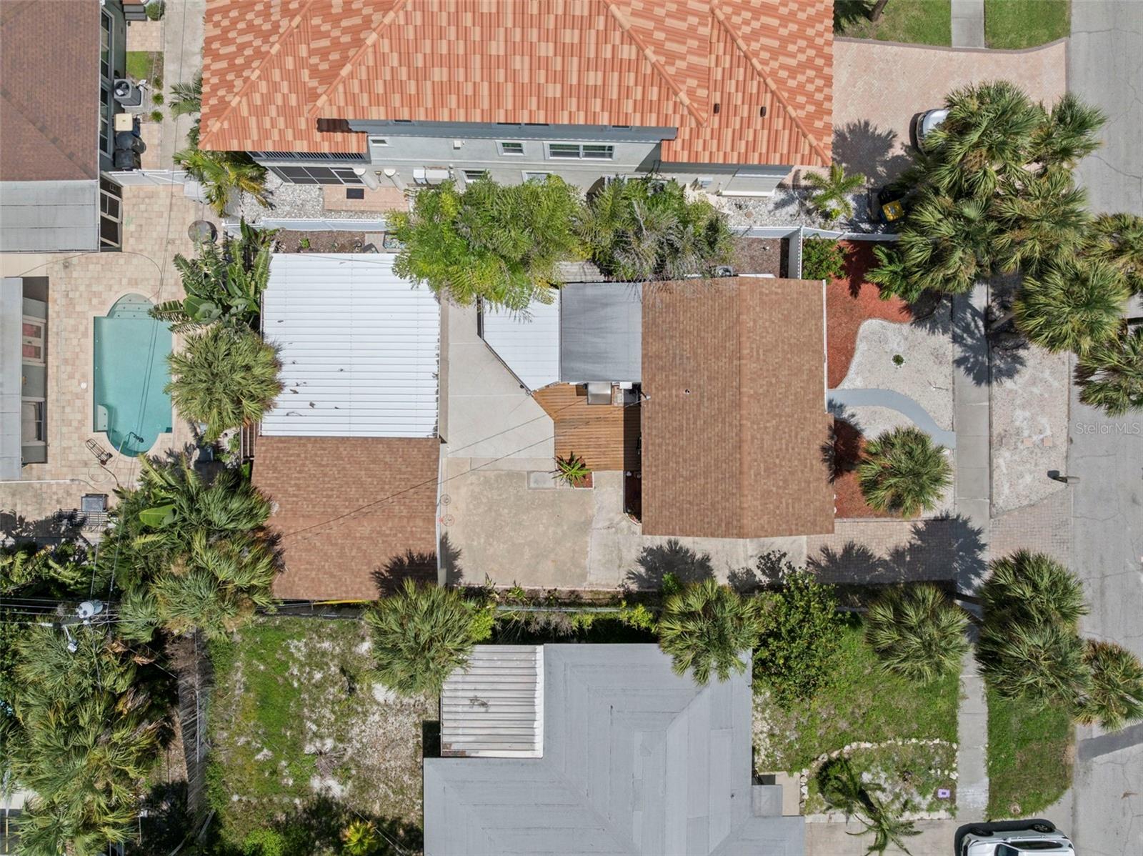 Image 4 of 30 For 46 Kipling Plaza