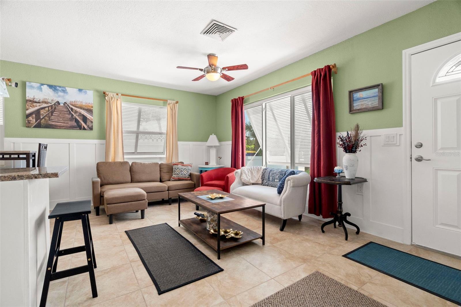 Image 8 of 30 For 46 Kipling Plaza