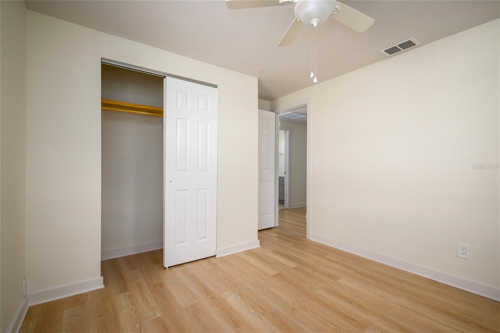 Image 24 of 30 For 9049 Orchid Dr