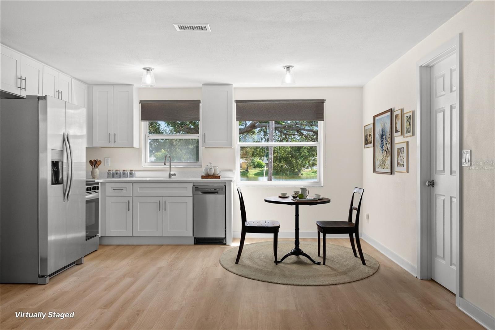 Image 5 of 30 For 9049 Orchid Dr