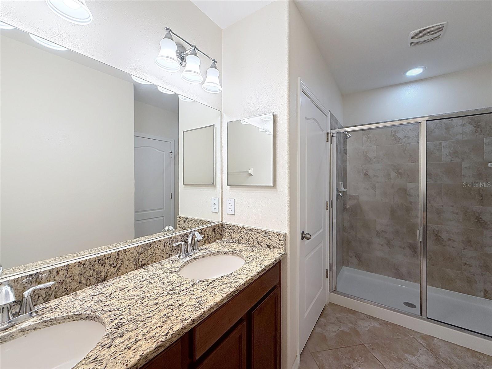 Image 13 of 31 For 20013 Satin Leaf Avenue