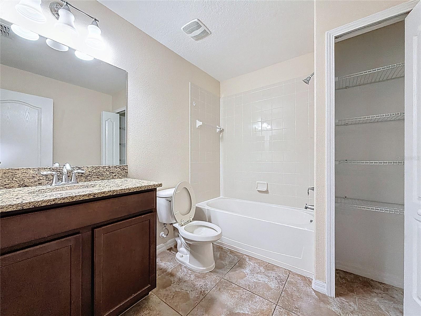 Image 17 of 31 For 20013 Satin Leaf Avenue