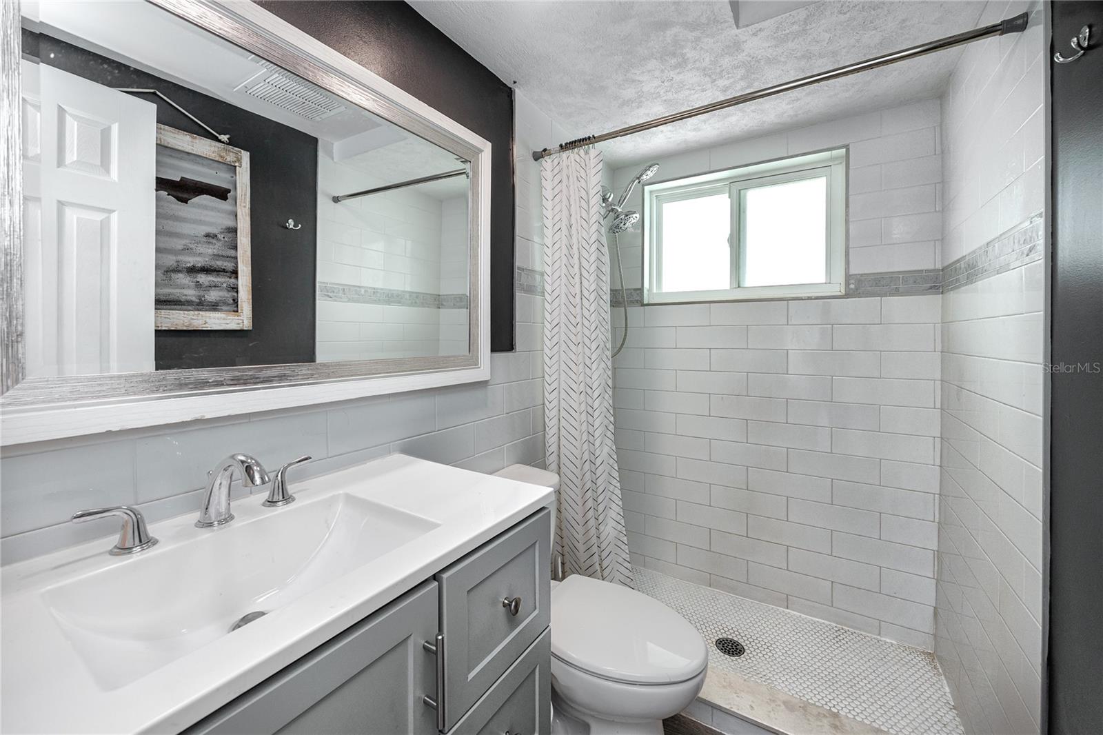 Image 20 of 37 For 7850 Raintree Drive