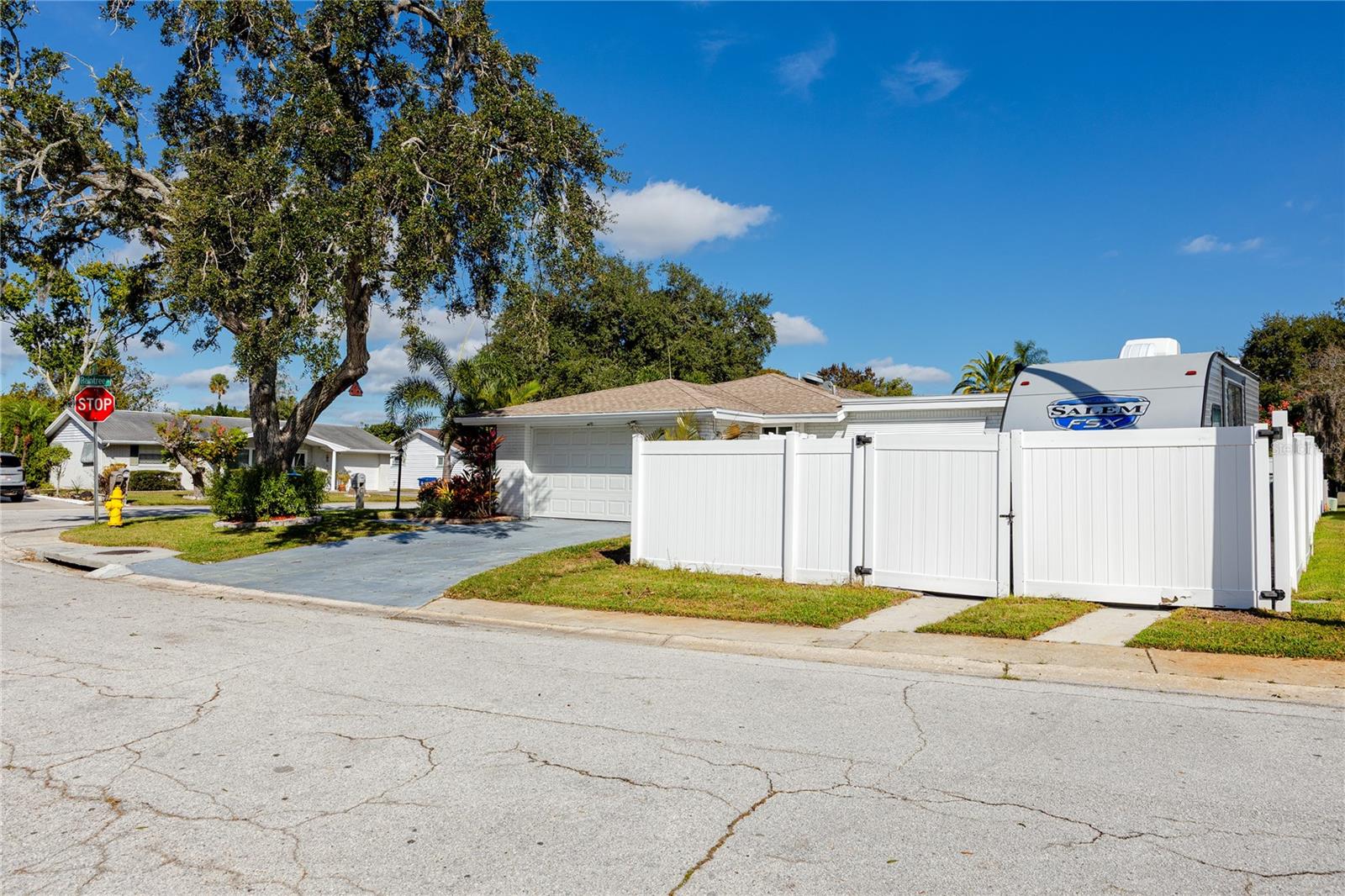 Image 36 of 37 For 7850 Raintree Drive