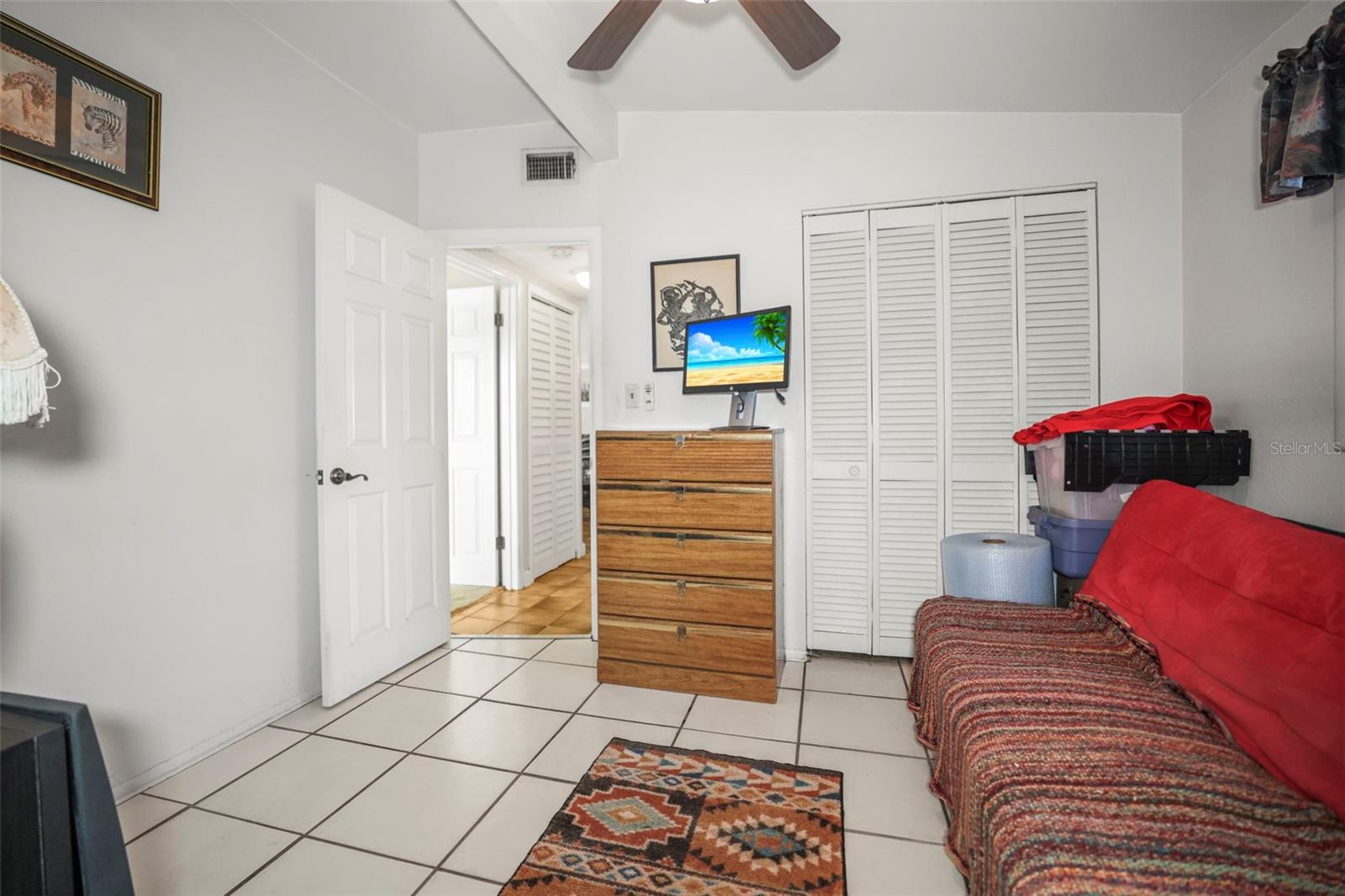 Image 15 of 36 For 401 Davison Avenue Ne