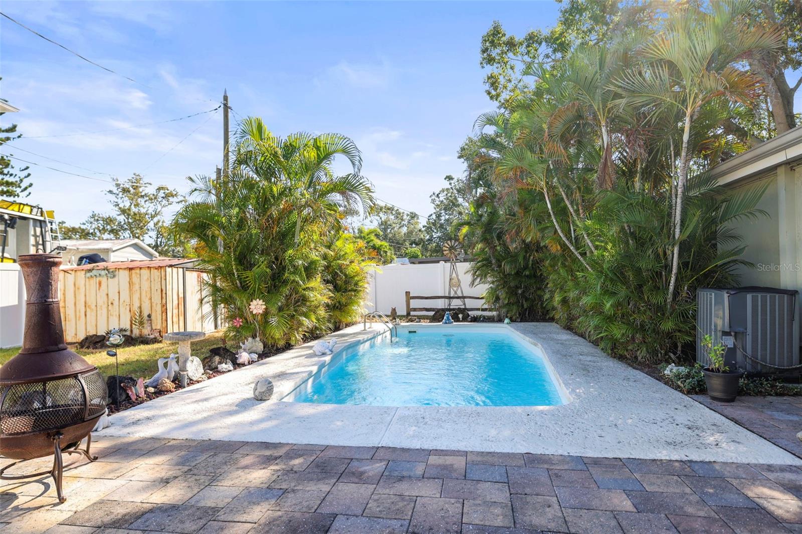 Image 29 of 36 For 401 Davison Avenue Ne