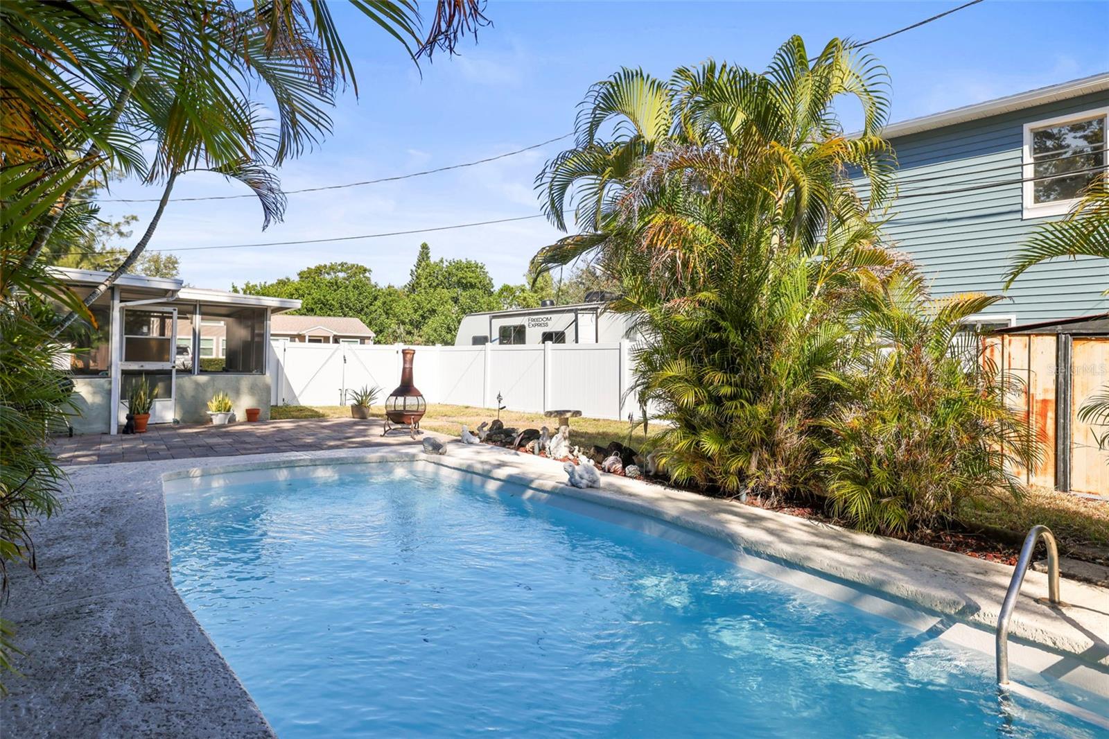 Image 32 of 36 For 401 Davison Avenue Ne