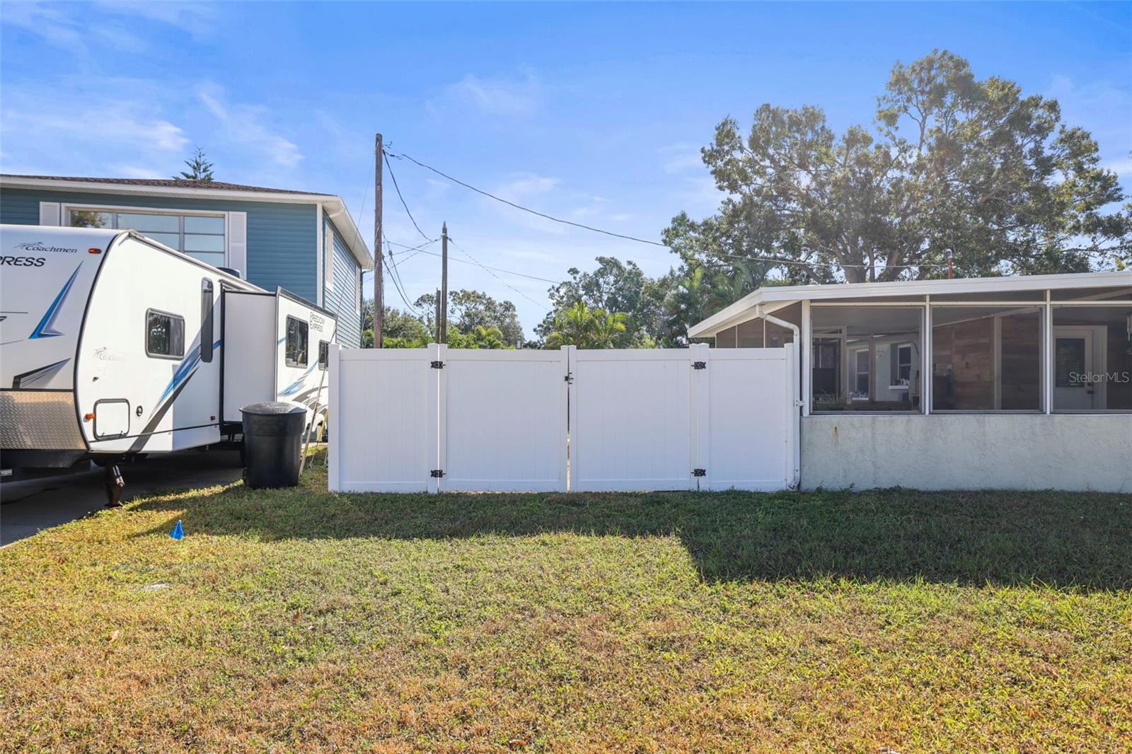 Image 36 of 36 For 401 Davison Avenue Ne