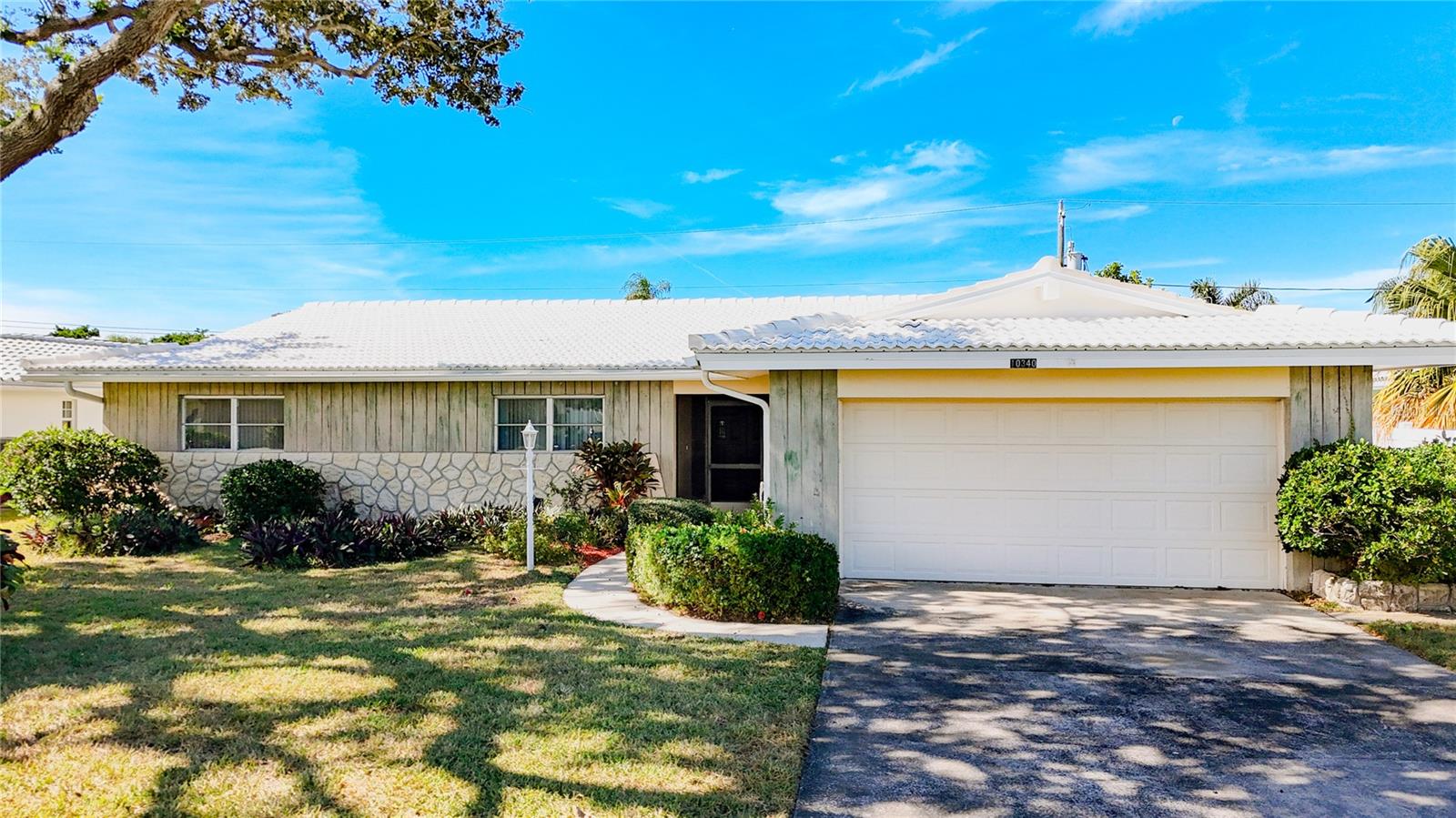 Details for 10340 Monarch Drive, LARGO, FL 33774