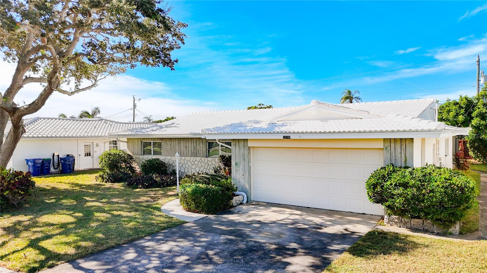 Image 3 of 74 For 10340 Monarch Drive