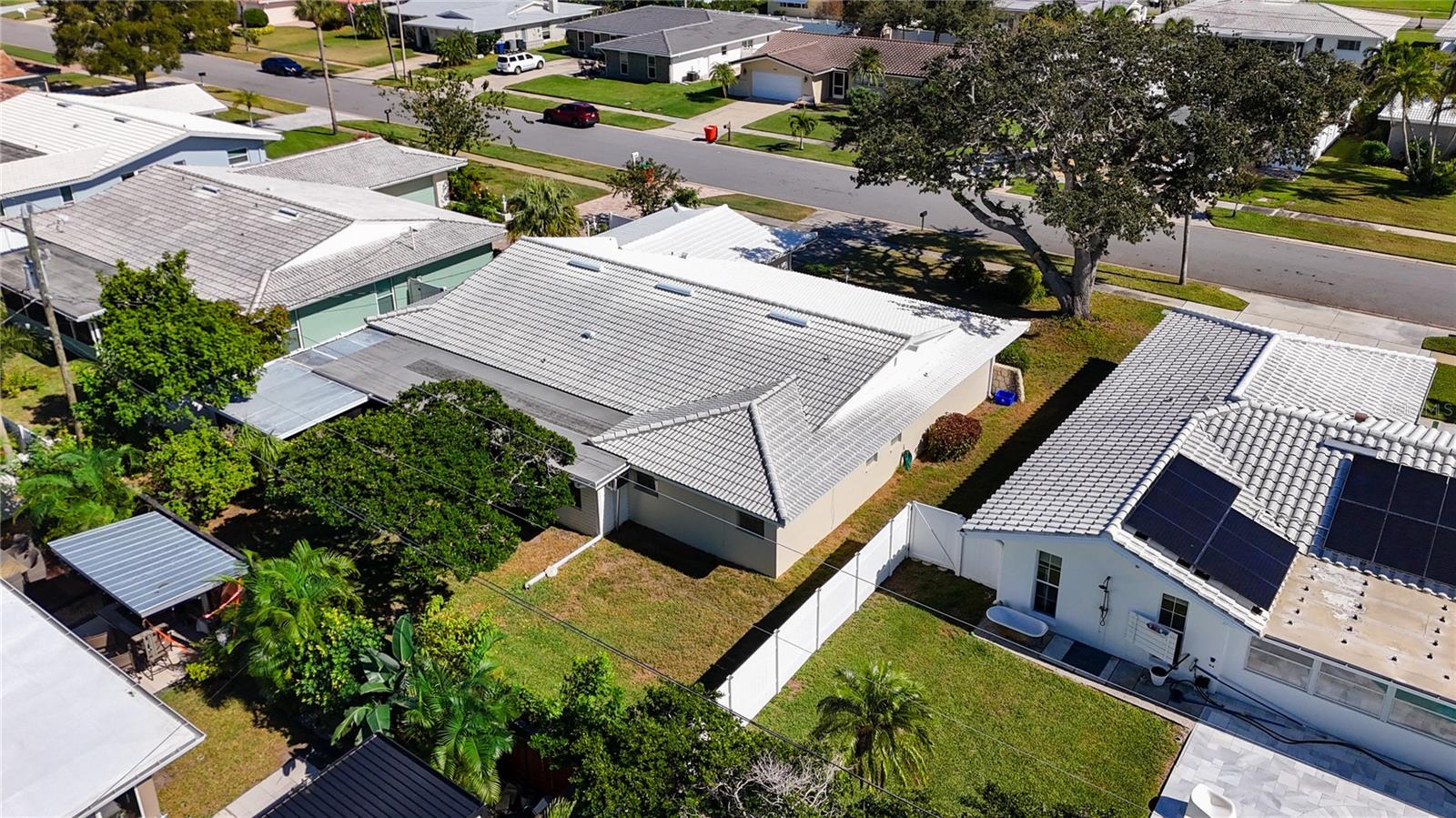 Image 52 of 74 For 10340 Monarch Drive