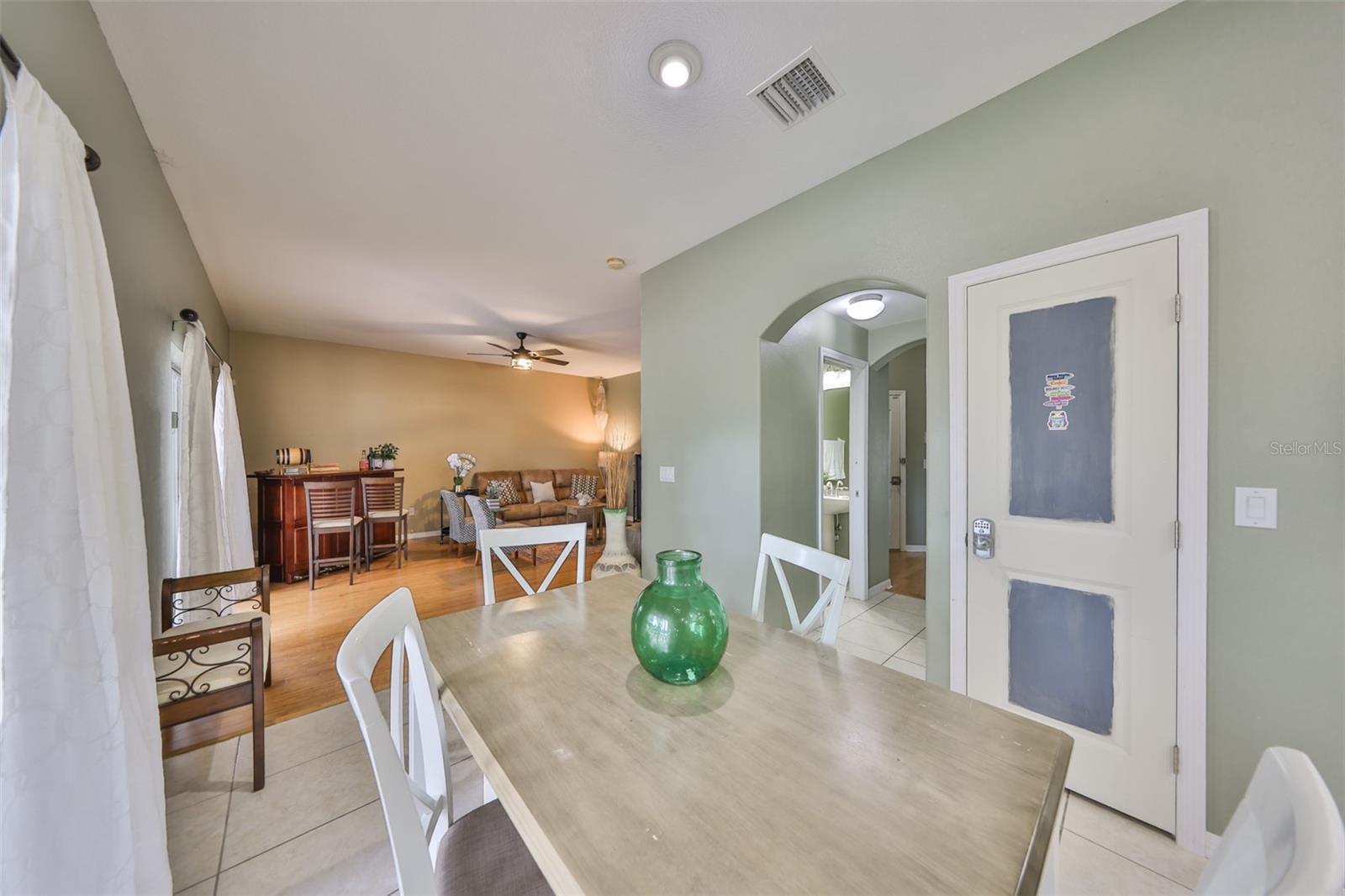 Image 17 of 57 For 13914 Chalk Hill Place