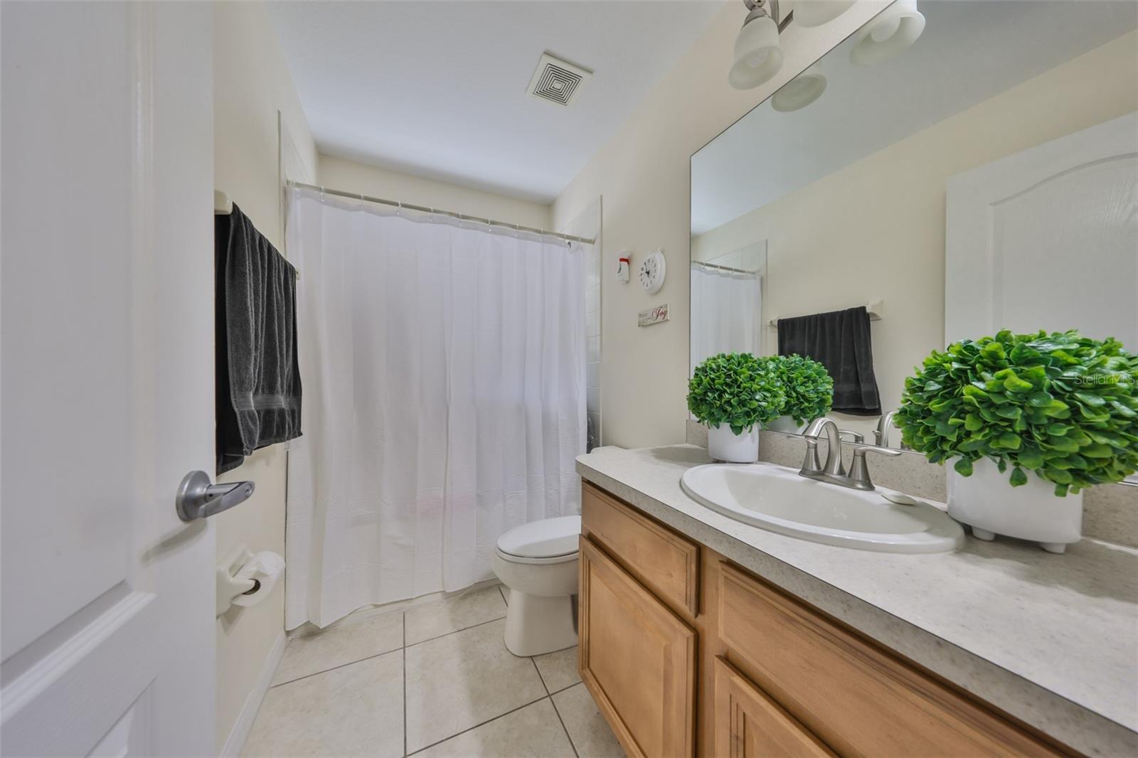 Image 37 of 57 For 13914 Chalk Hill Place