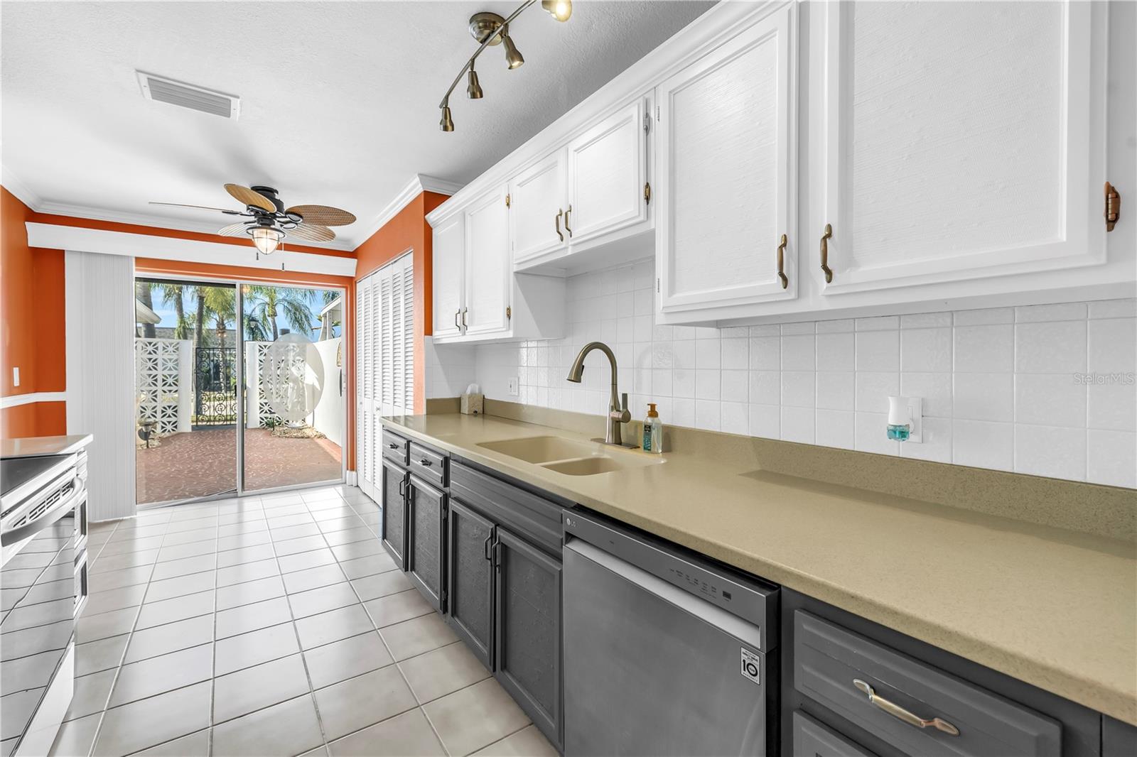 Image 22 of 84 For 93 Boca Ciega Point Boulevard N 93