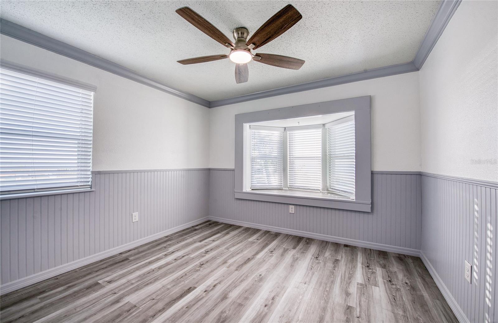 Image 17 of 30 For 19506 Gulf Boulevard 4