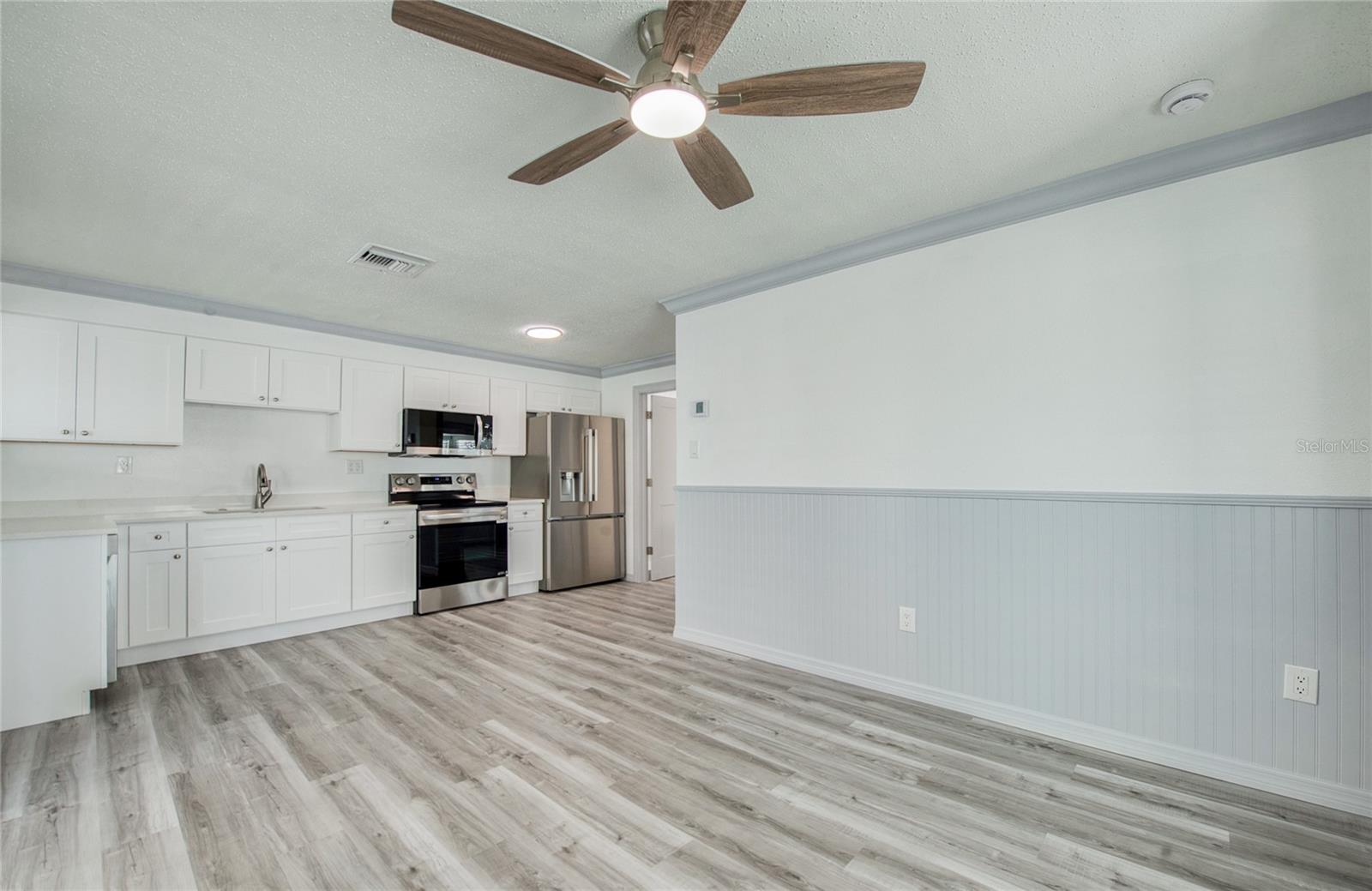 Image 19 of 30 For 19506 Gulf Boulevard 4