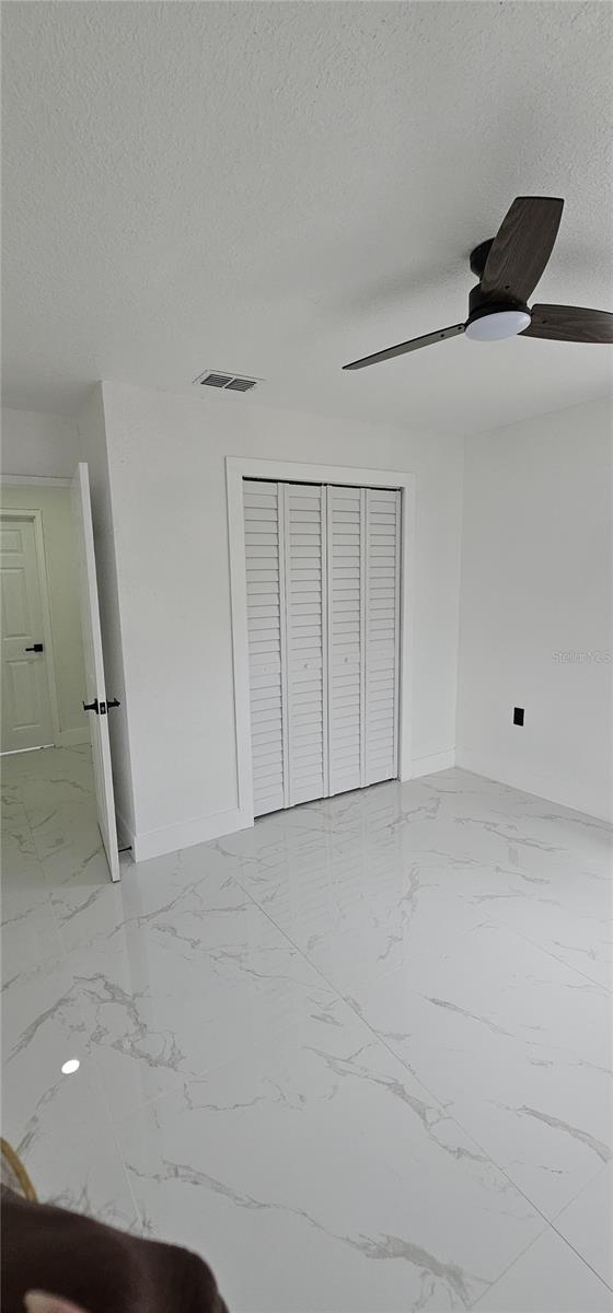 Listing photo id 10 for 1506 Poinsettia Avenue