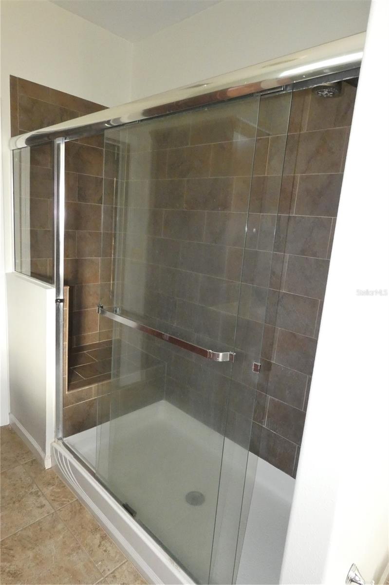 Image 13 of 25 For 30240 Lynne Drive