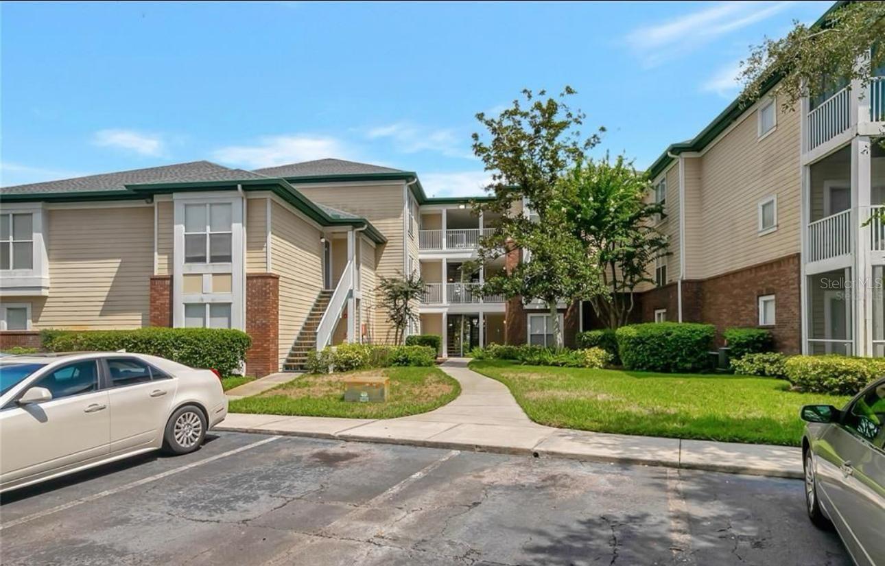 Image 19 of 36 For 10110 Winsford Oak Boulevard 612