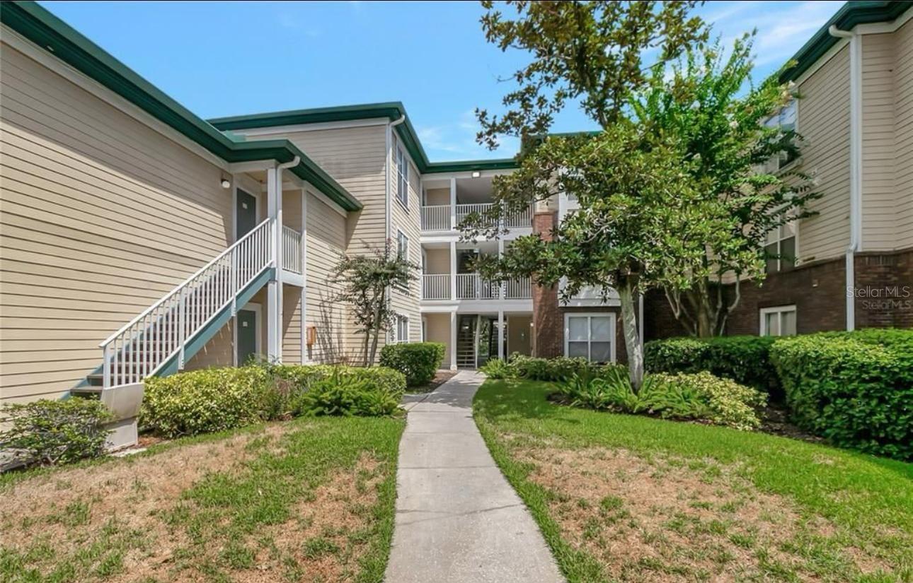 Image 22 of 36 For 10110 Winsford Oak Boulevard 612