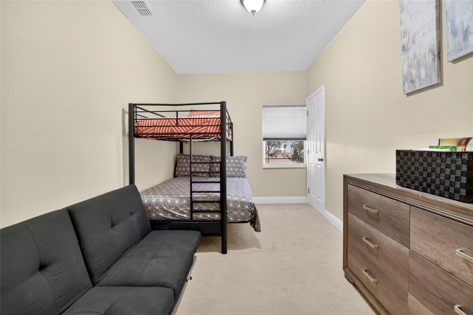 Image 21 of 26 For 4639 Birdsong Boulevard 2