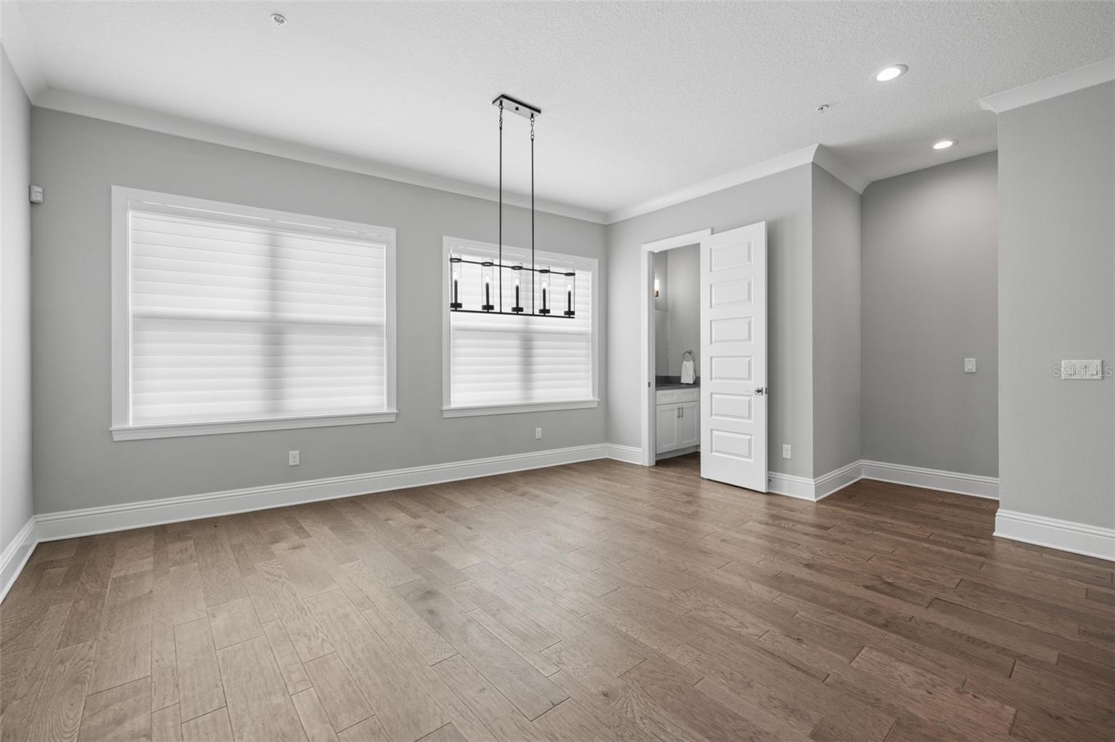 Image 12 of 57 For 123 5th Avenue N