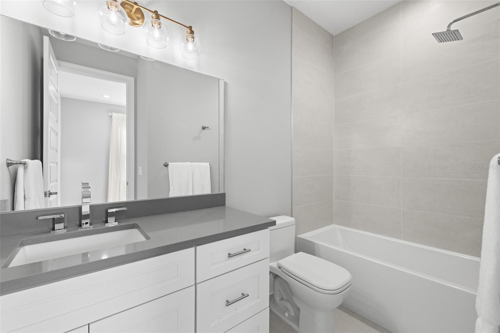 Image 36 of 57 For 123 5th Avenue N