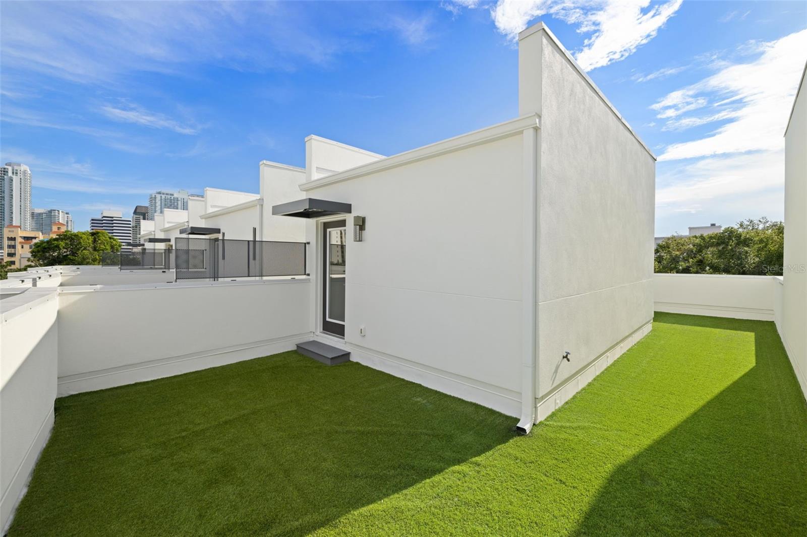 Image 46 of 57 For 123 5th Avenue N