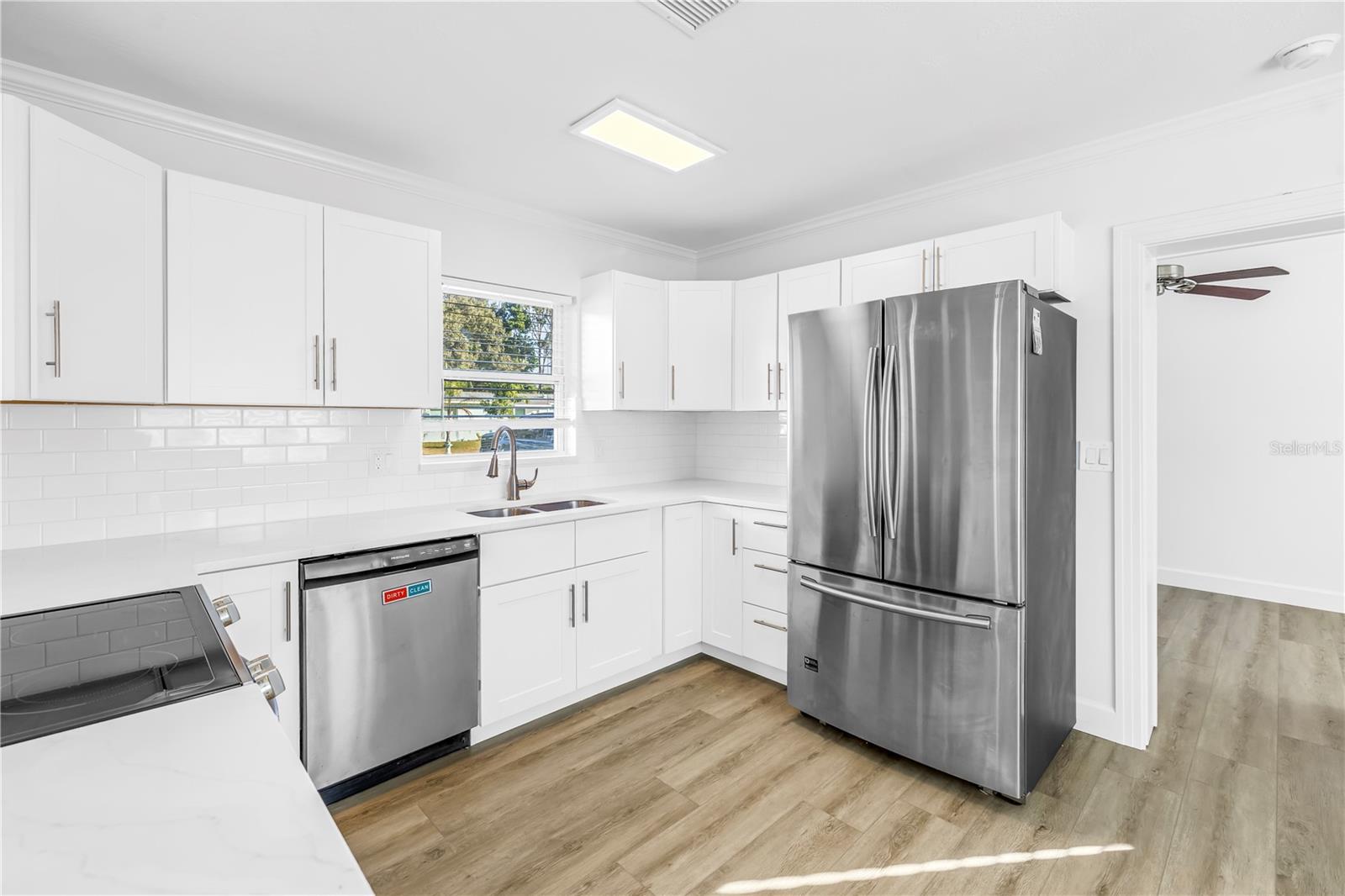 Image 13 of 63 For 1200 76th Avenue N