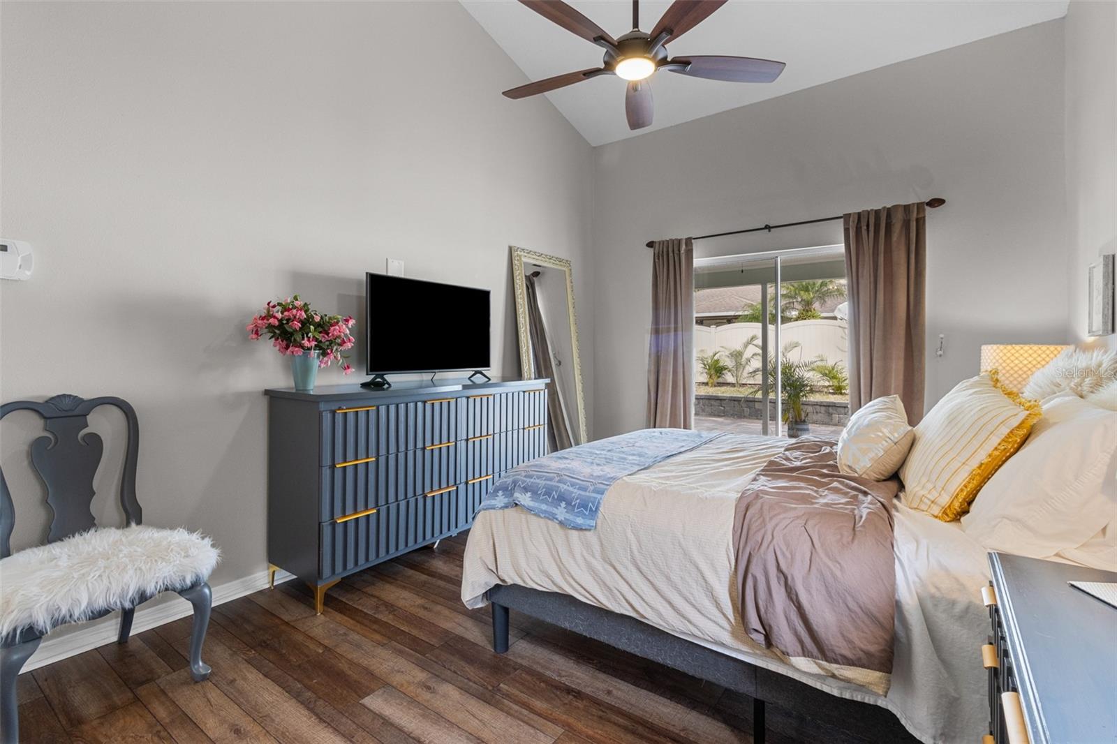 Image 17 of 41 For 731 Brittany Park Boulevard