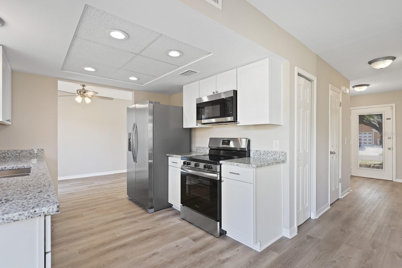 Image 12 of 38 For 2107 Shady Point Lane